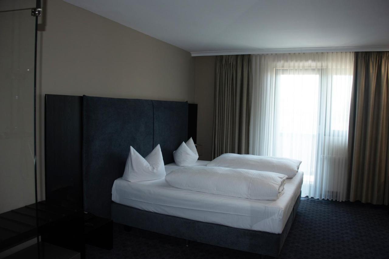 Ross Hotel Stuttgart Exterior photo