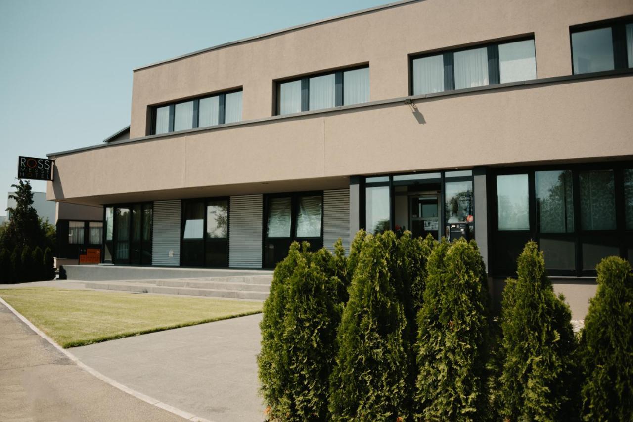 Ross Hotel Stuttgart Exterior photo